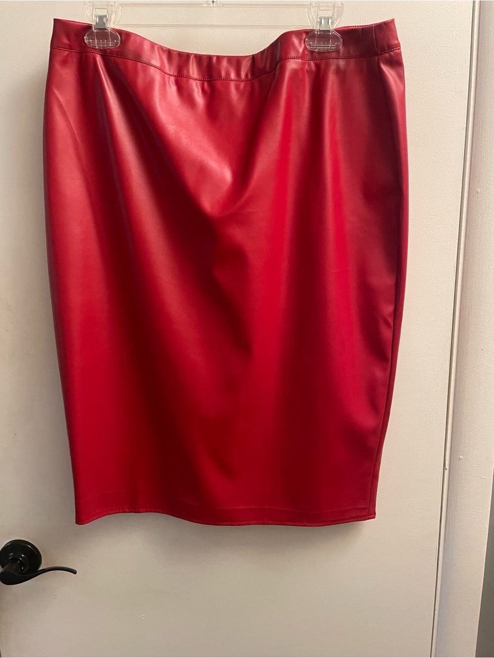Red Faux Leather Midi Pencil Skirt - Sleek Women's Work & Evening Wear
